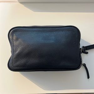 Men’s Massimo Dutti toiletry bag
